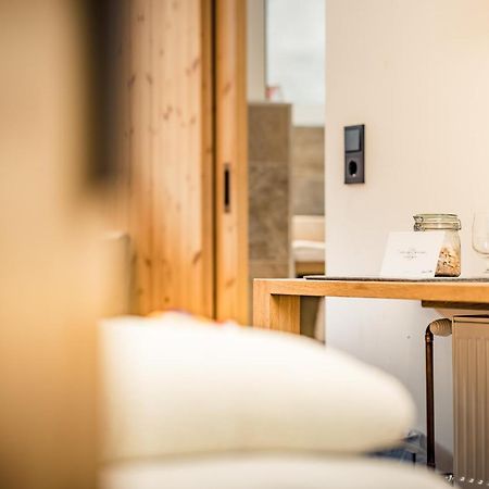 Pension Der Steinbock - Das 300 Jahre Alte Bauernhaus - Tirol Санкт-Антон-ам-Арльберг Экстерьер фото